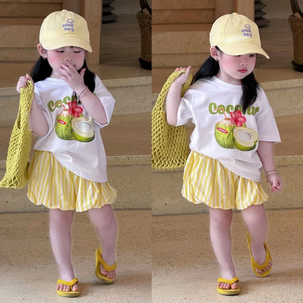 Set áo thun quả dừa kèm quần bí vàng cho bé gái đi chơi